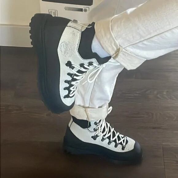 NIB Women’s Diemme Rocco’s vet boots Cracked White 36 / US 6 Utility Grunge Gorp - Picture 2 of 11